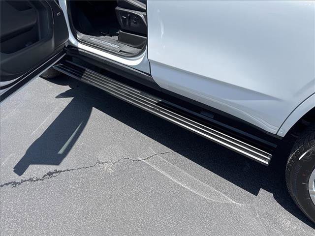 Used 2025 Chevrolet Tahoe Premier image 13