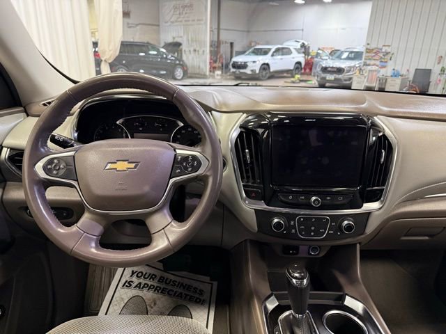 Used 2020 Chevrolet Traverse LT image 4
