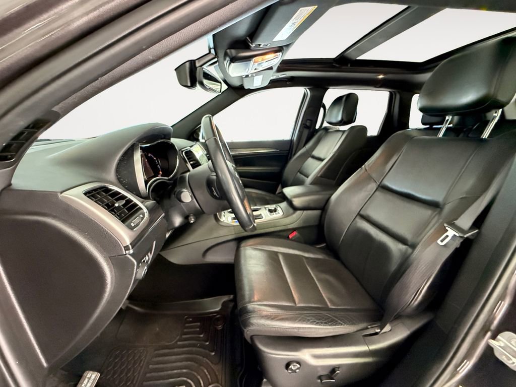 Used 2019 Jeep Grand Cherokee Limited w/ Luxury Group II AWD/4WD image 12