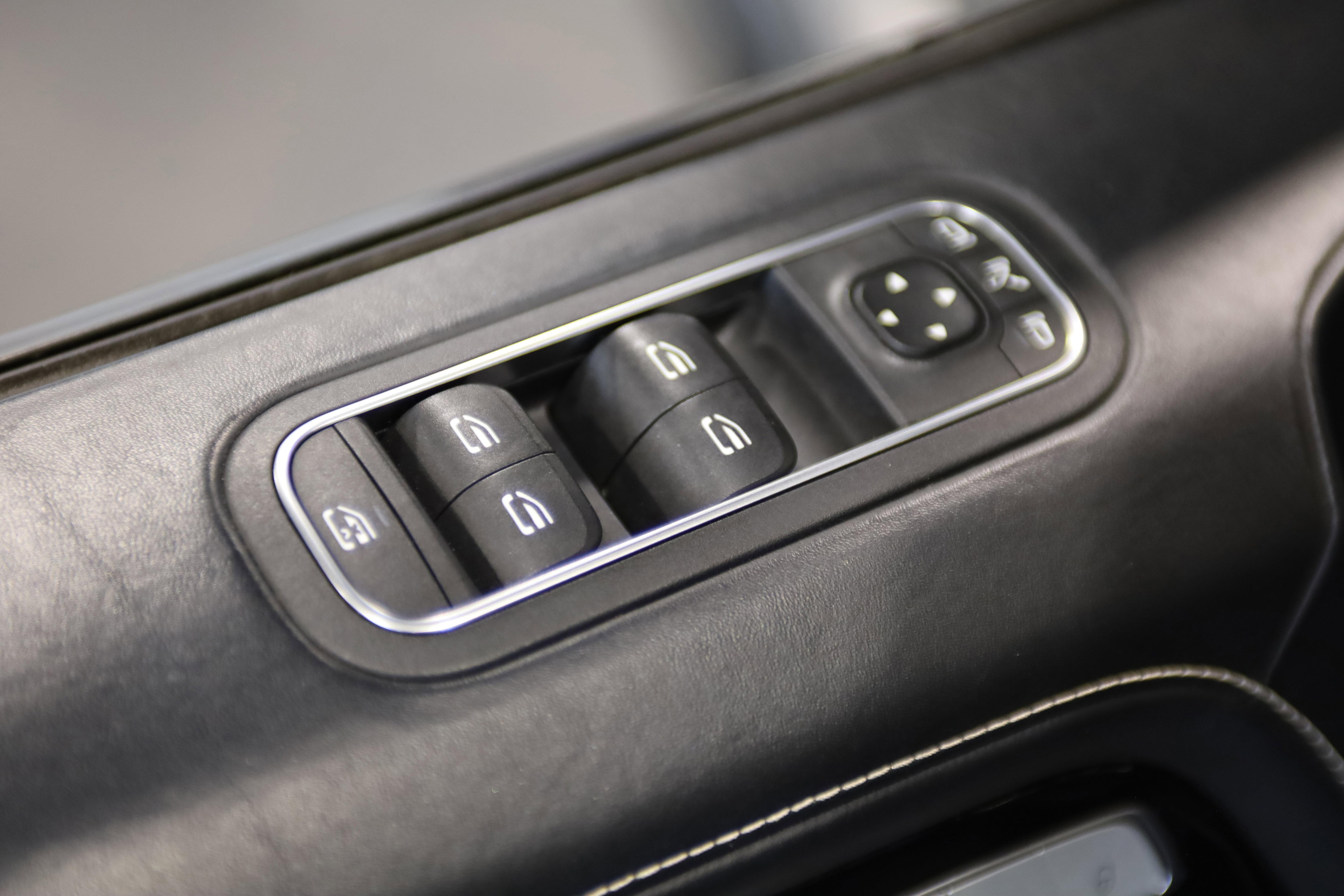 Used 2020 Mercedes-Benz G 550 image 15