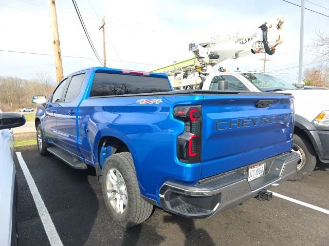 Used 2023 Chevrolet Silverado 1500 LT image 2