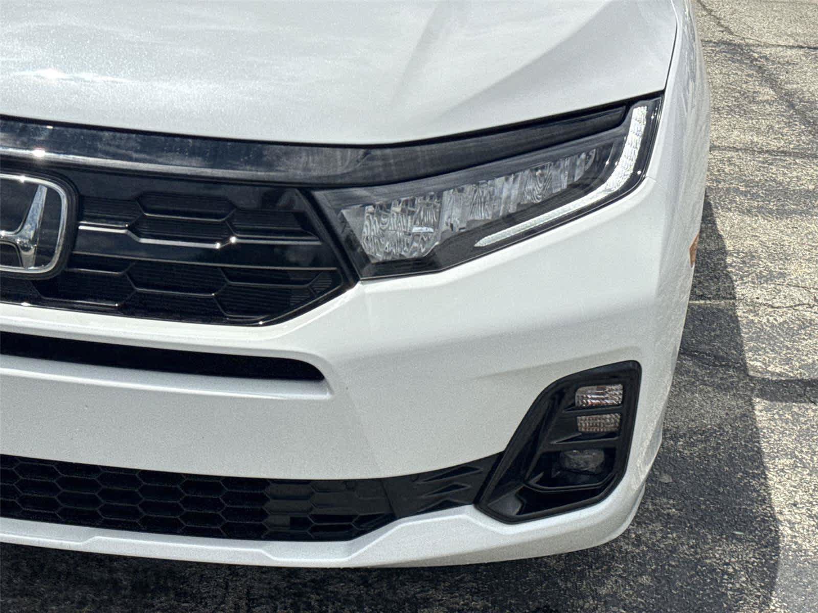 Used 2026 Honda Odyssey Elite image 9