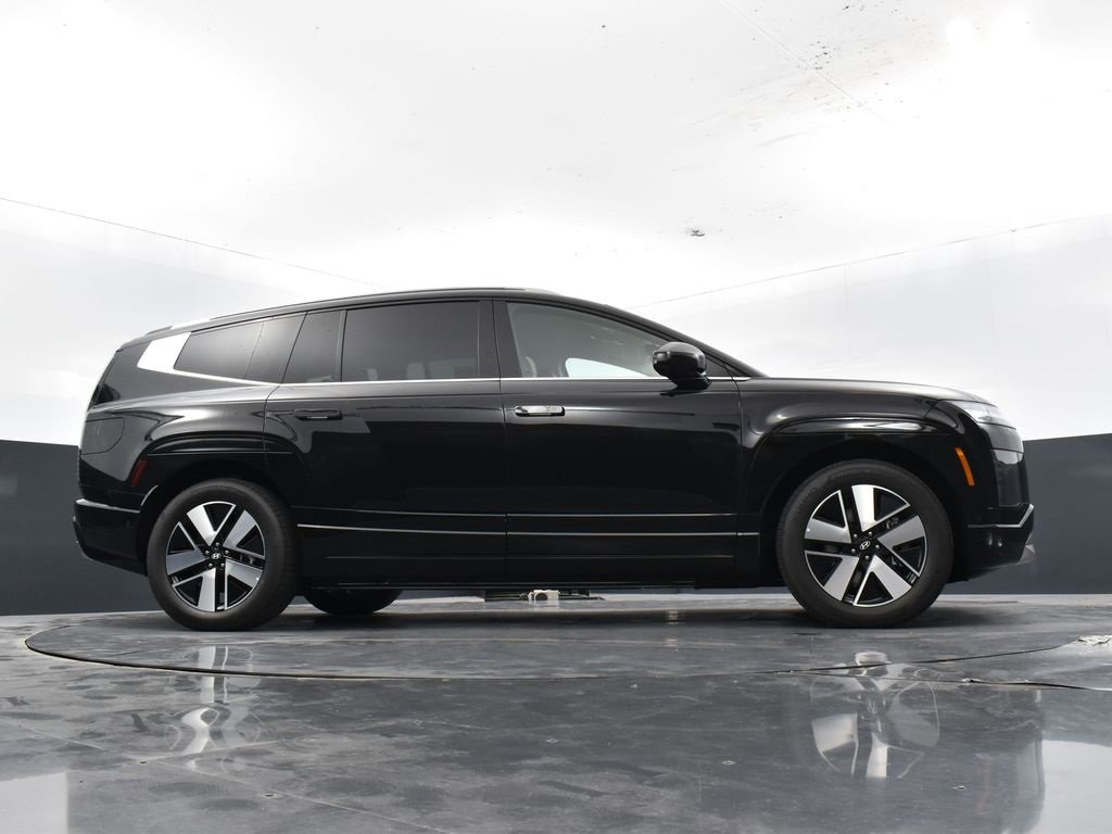 New 2026 Hyundai Ioniq 9 SEL image 36