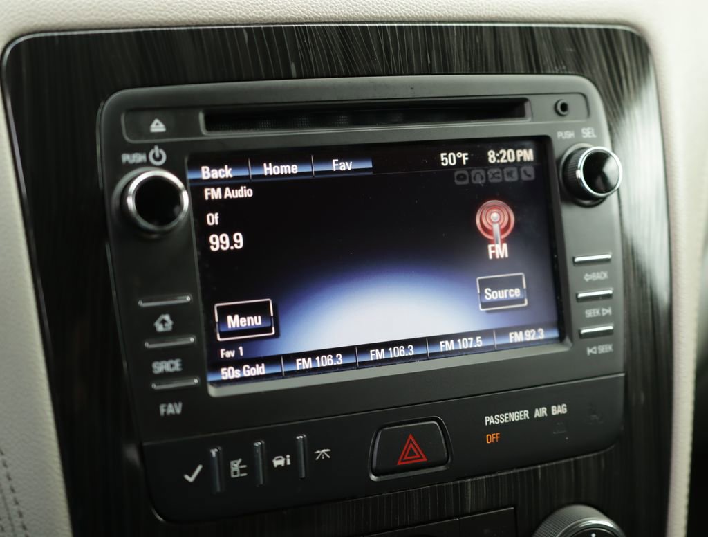 Used 2017 Chevrolet Traverse LT image 12