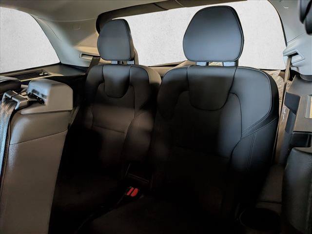 New 2026 Volvo XC90 B5 Core AWD/4WD image 18