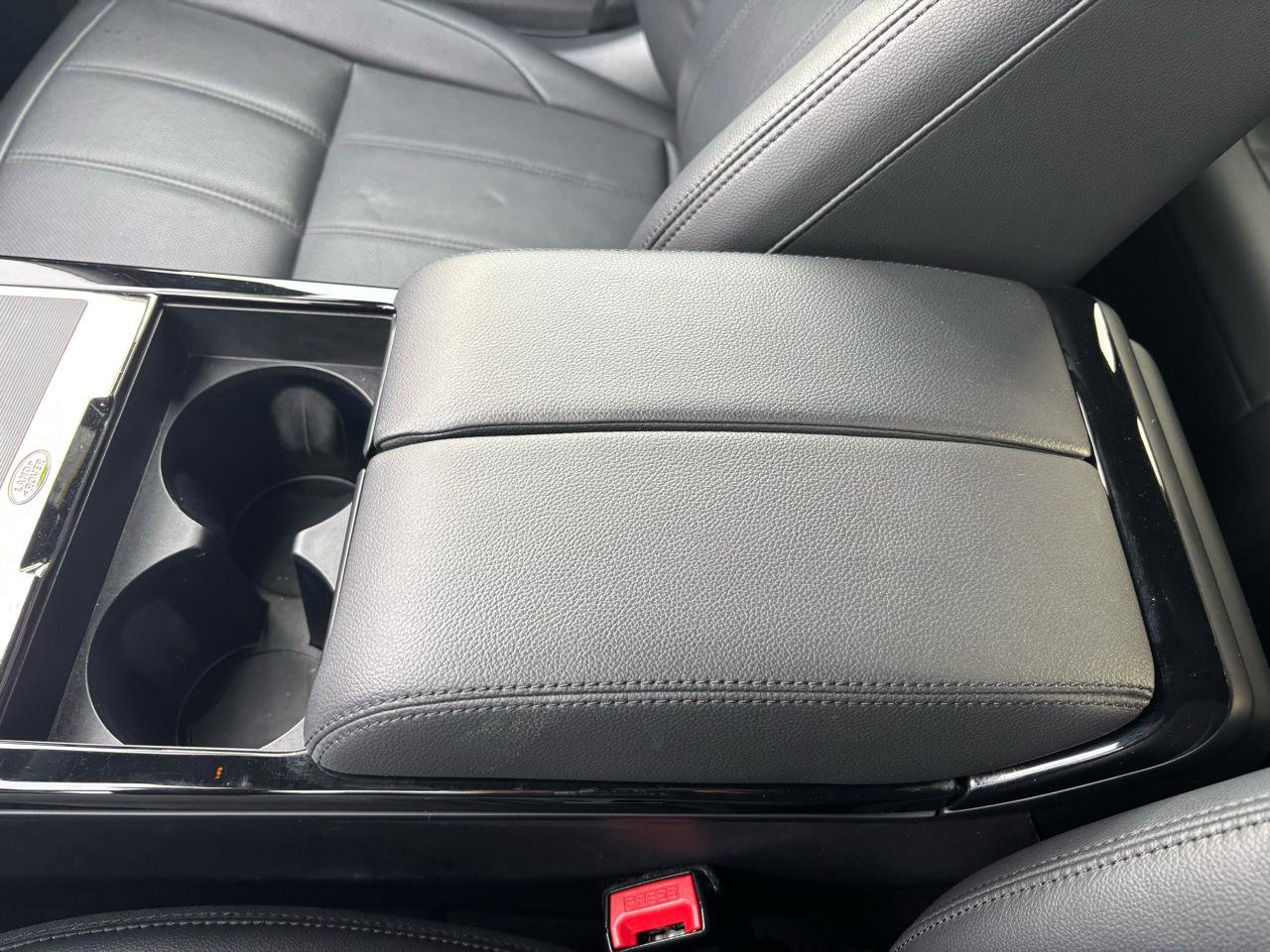 Used 2023 Land Rover Range Rover Evoque R-Dynamic S image 26