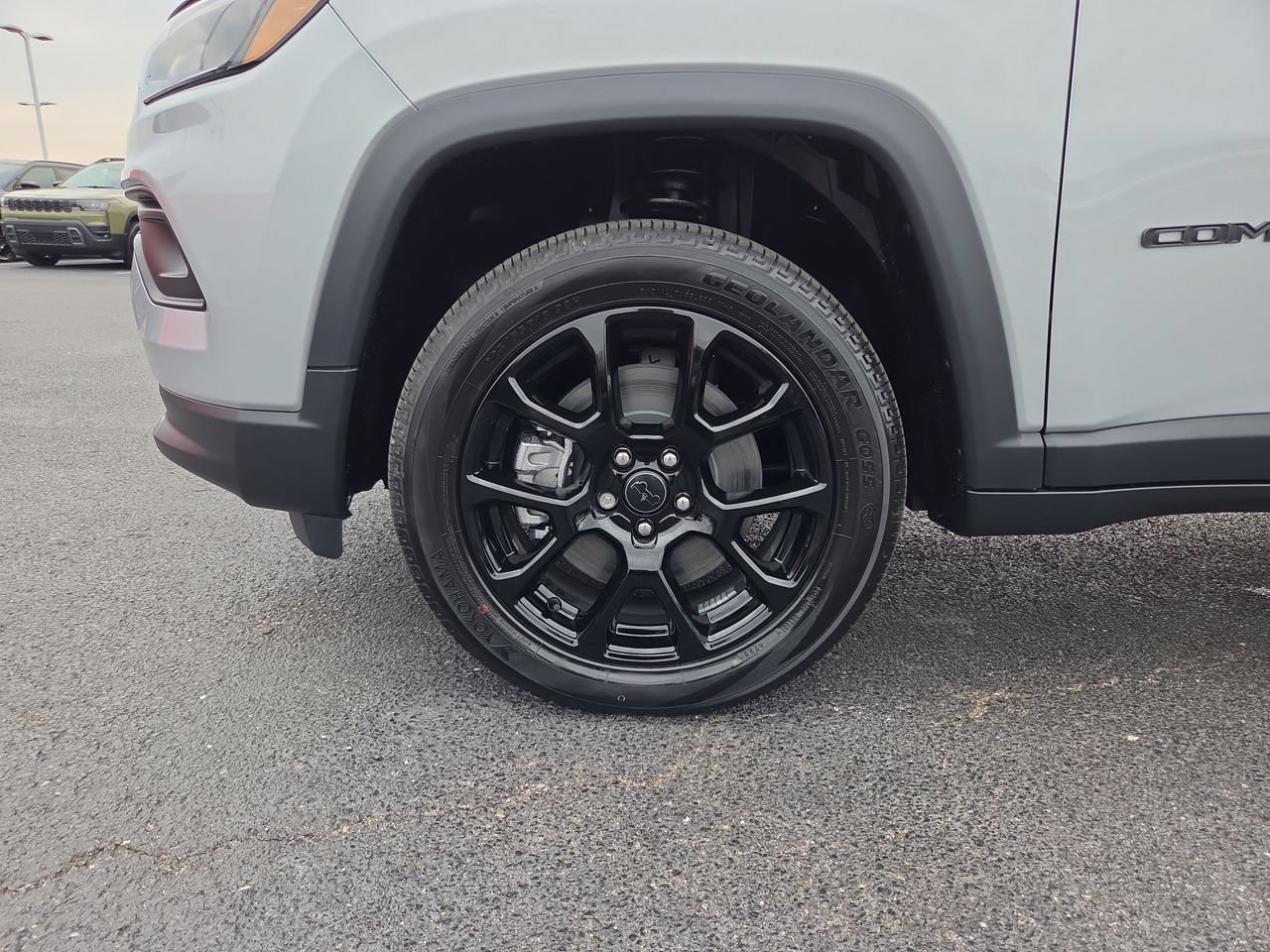 New 2026 Jeep Compass Latitude AWD/4WD image 9