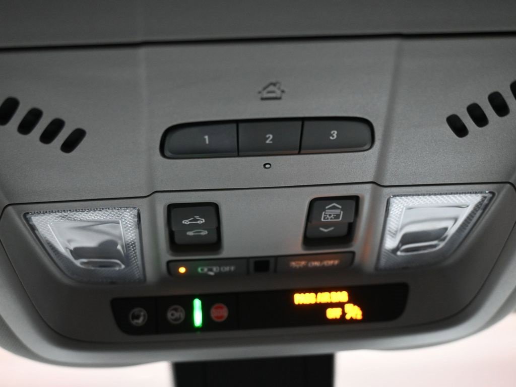 Used 2024 GMC Terrain AT4 w/ Infotainment Package II image 30