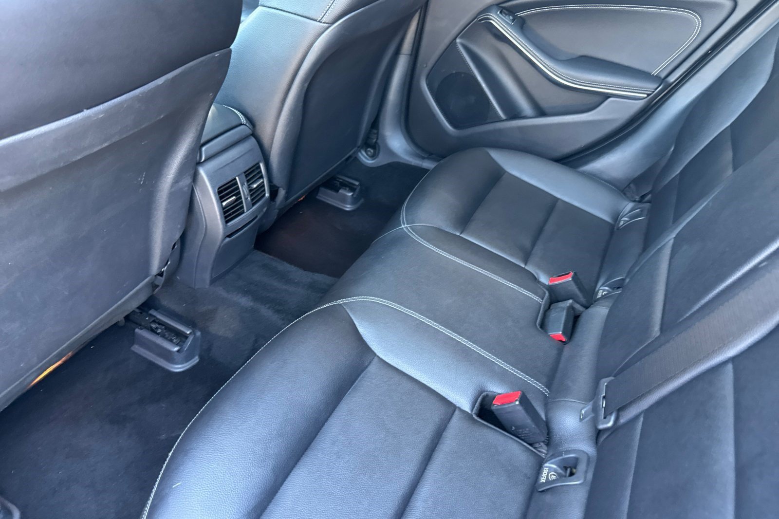 Certified 2017 Mercedes-Benz GLA 250 4MATIC image 27