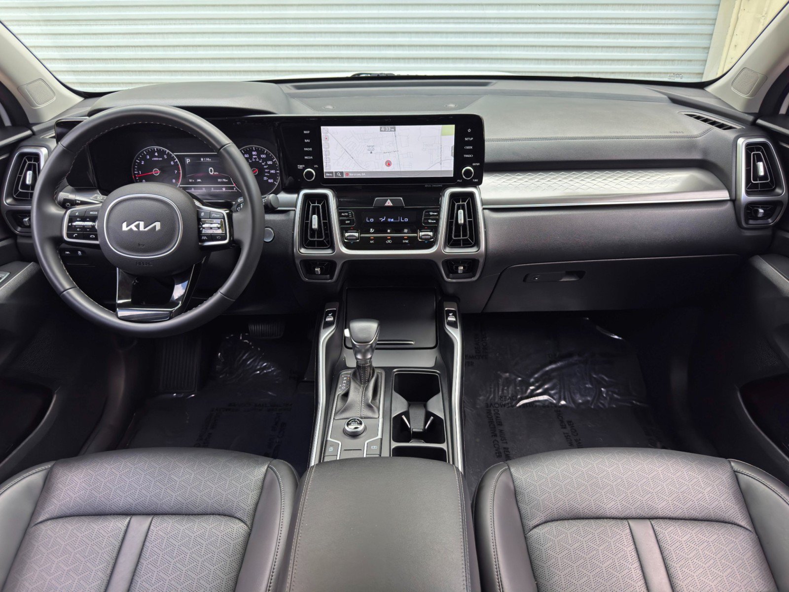 Used 2022 Kia Sorento S FWD image 11