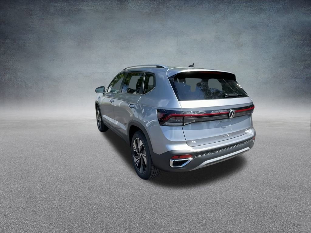 New 2025 Volkswagen Taos SE image 17