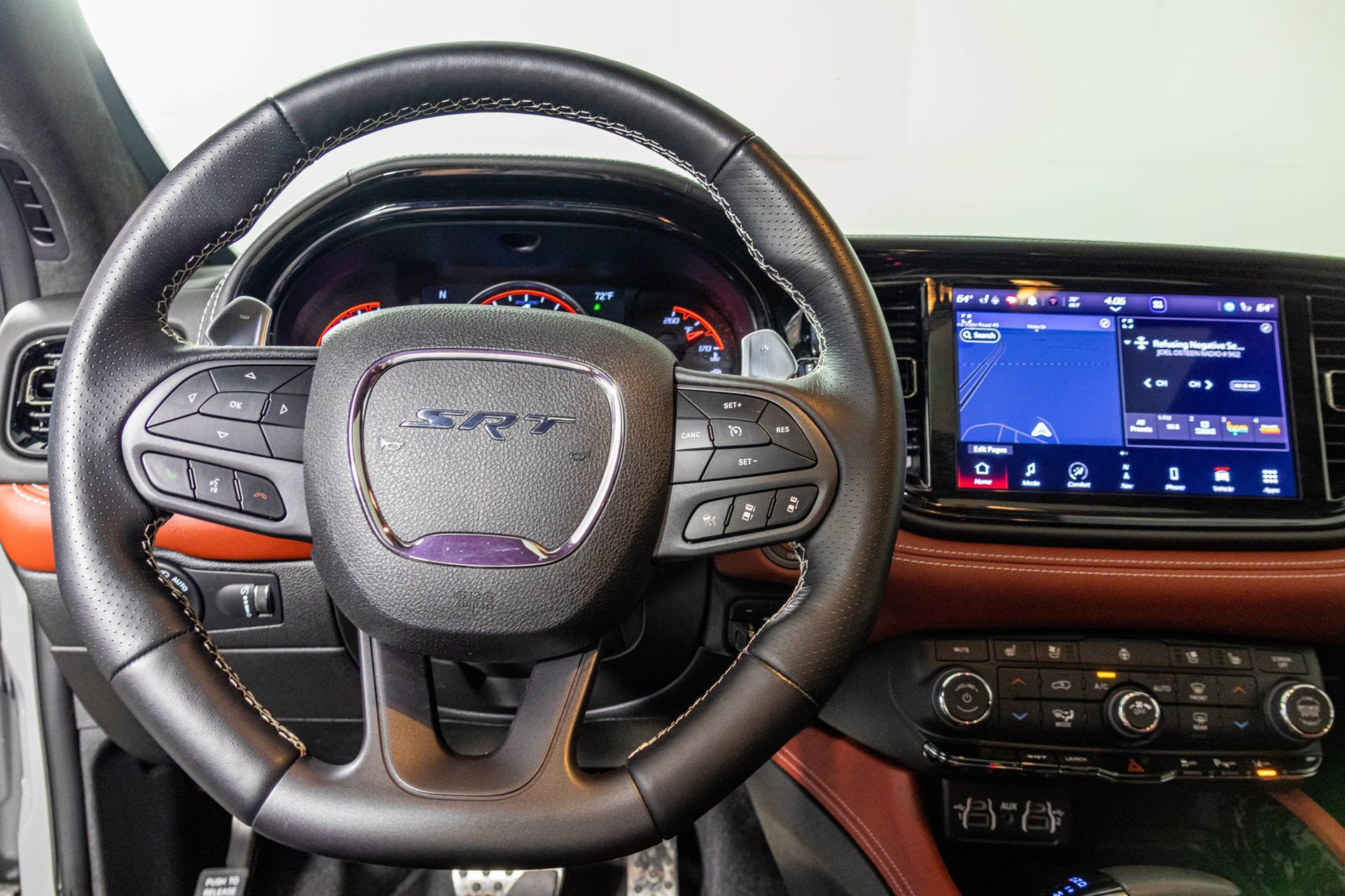 Used 2023 Dodge Durango SRT AWD/4WD image 31