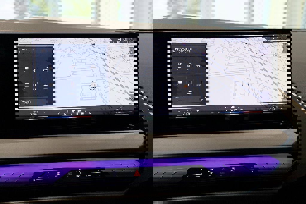 Used 2025 BMW X3 xDrive30i image 31