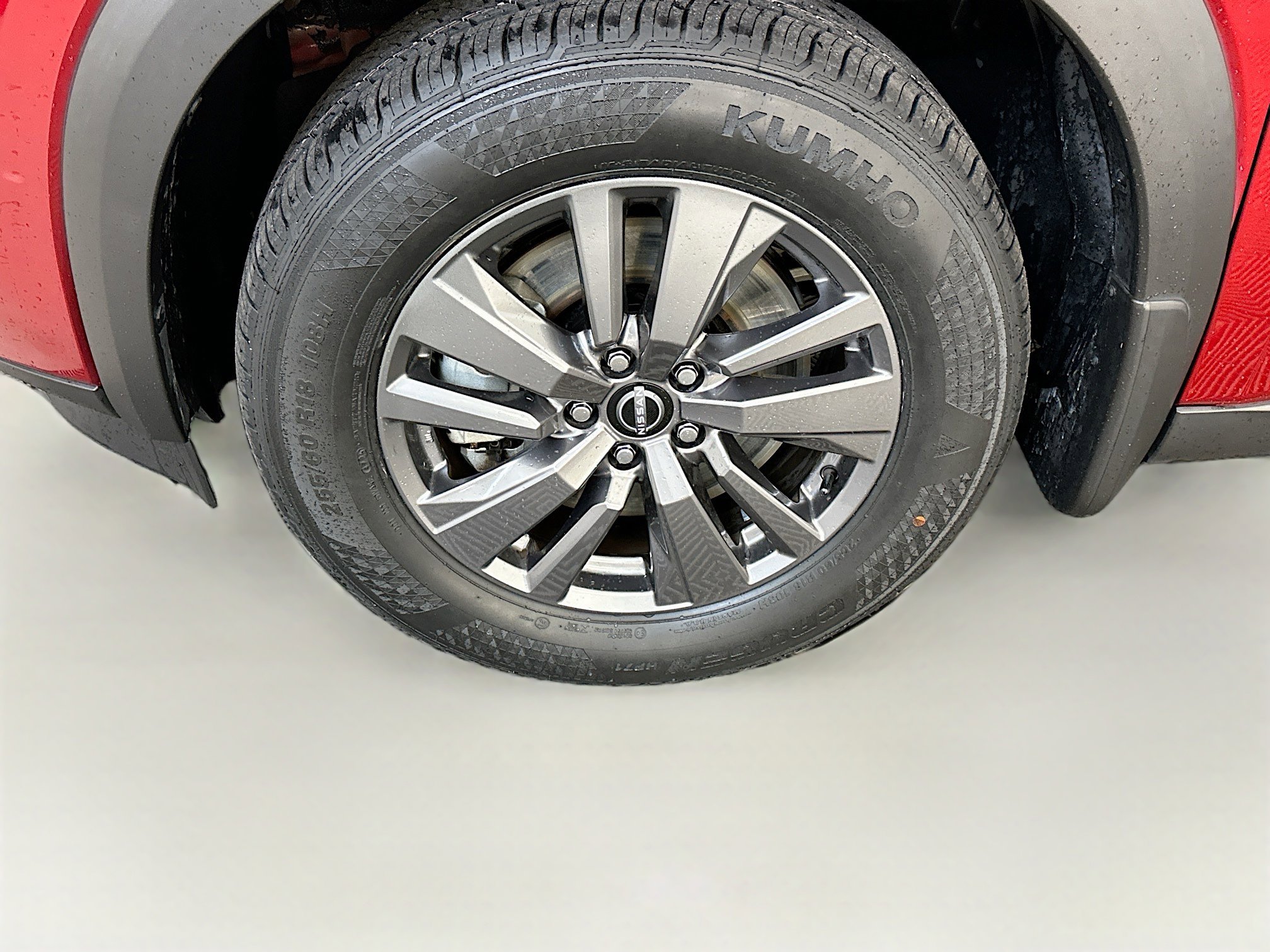 Used 2023 Nissan Pathfinder SV image 11