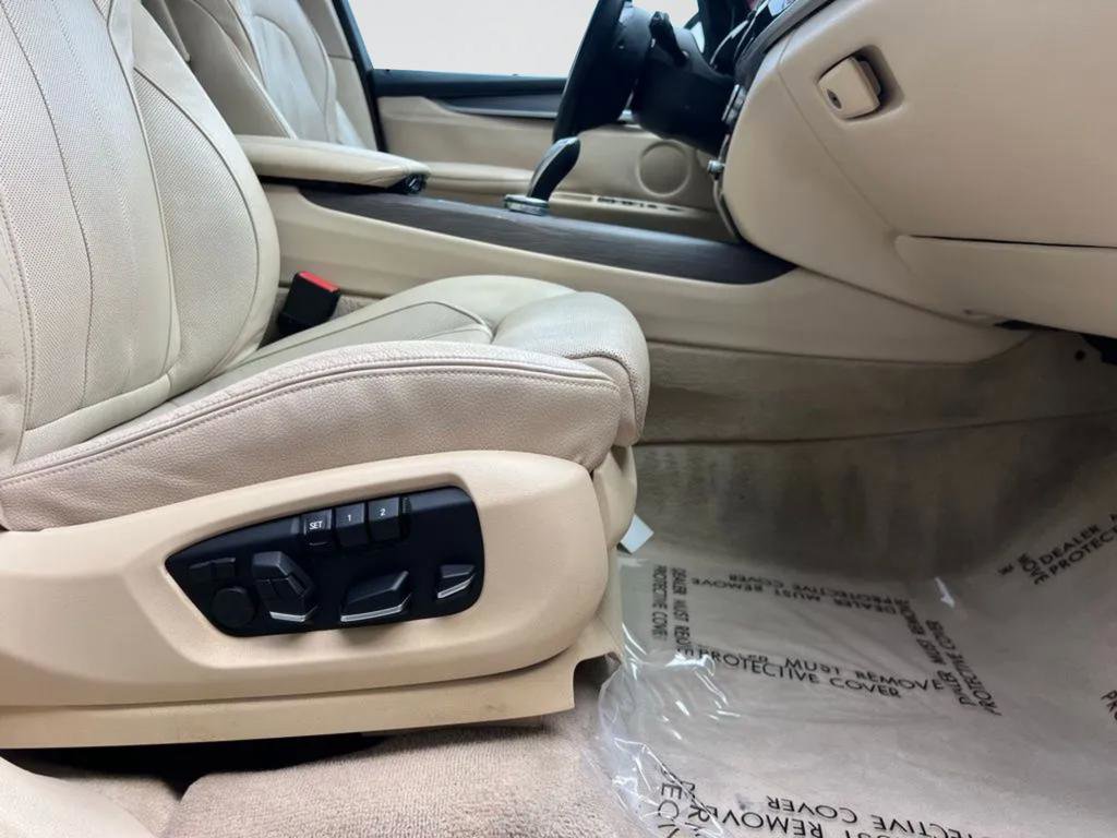 Used 2015 BMW X5 xDrive35d image 33