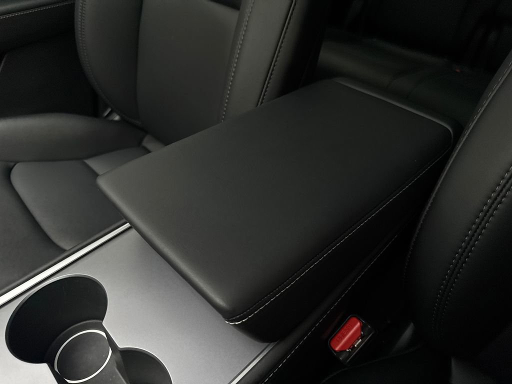 Used 2024 Tesla Model Y Long Range image 68