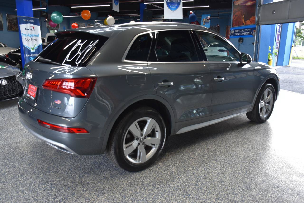 Used 2019 Audi Q5 2.0T Premium Plus w/ Premium Plus Package AWD/4WD image 3