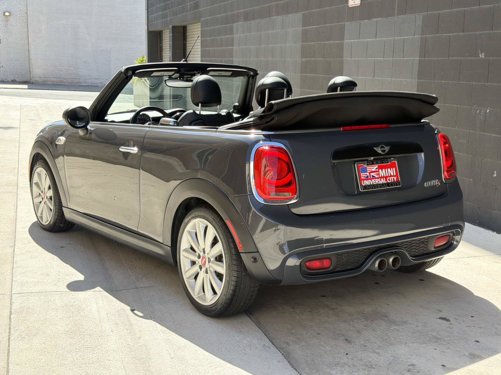 Used 2017 MINI Cooper S FWD image 4