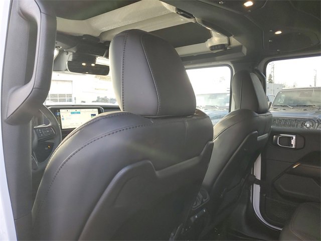 New 2026 Jeep Wrangler Rubicon w/ Technology Group image 10