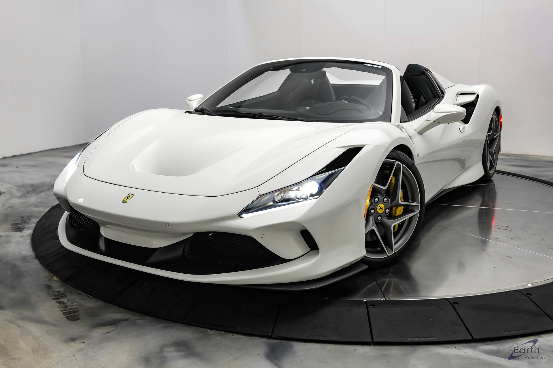 Used 2022 Ferrari F8 Tributo RWD image 7