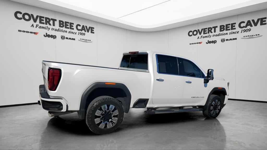 Used 2023 GMC Sierra 3500 Denali image 10
