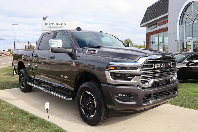 Used 2025 RAM 2500 Laramie image 4