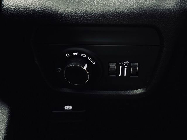 New 2026 Jeep Grand Cherokee Altitude image 28