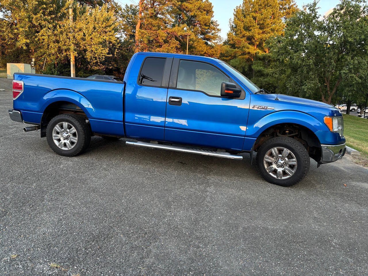 Used 2011 Ford F150 XLT w/ XLT Chrome Pkg RWD image 4