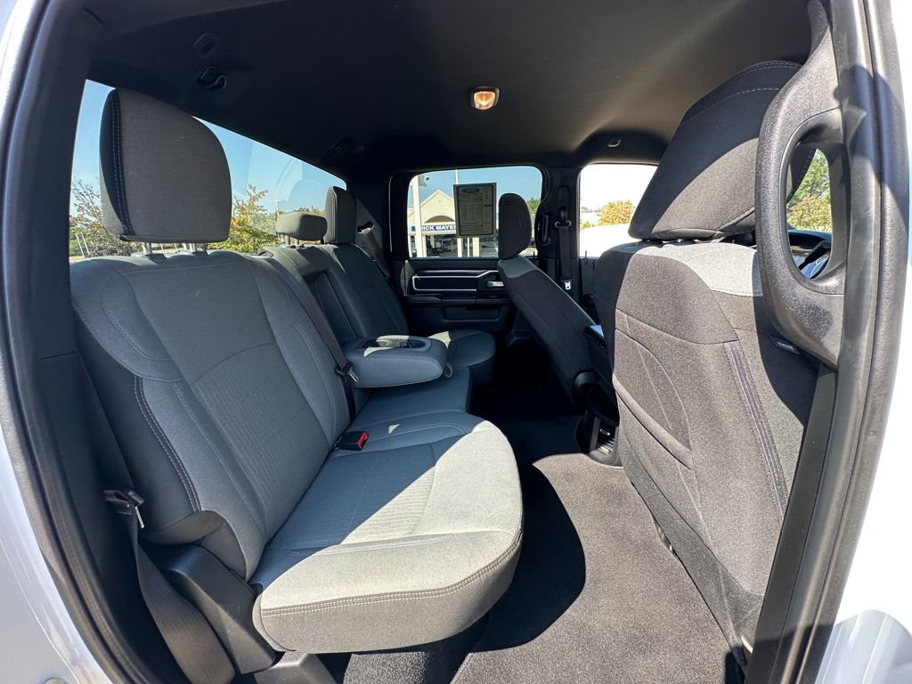 Used 2024 RAM 3500 Big Horn image 32