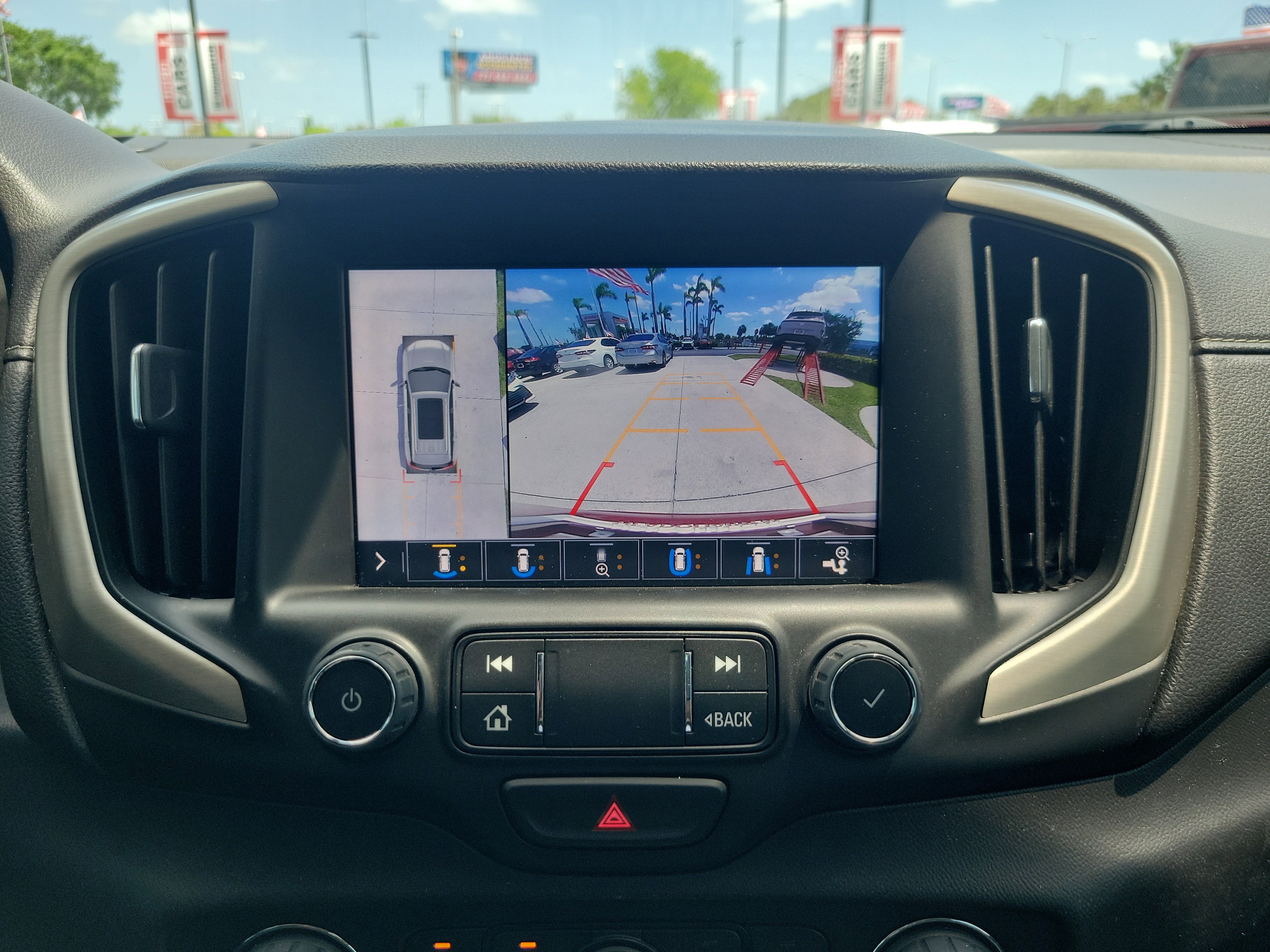 Used 2020 GMC Terrain Denali w/ Denali Premium Package FWD image 27