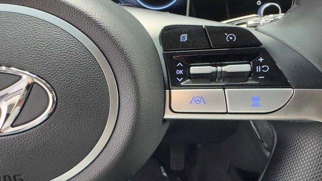 Used 2022 Hyundai Elantra SEL w/ Convenience Package FWD image 31