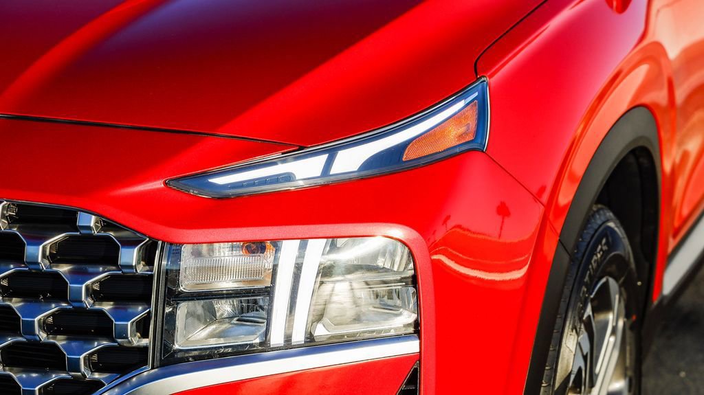 Used 2021 Hyundai Santa Fe SEL w/ Convenience Package image 5