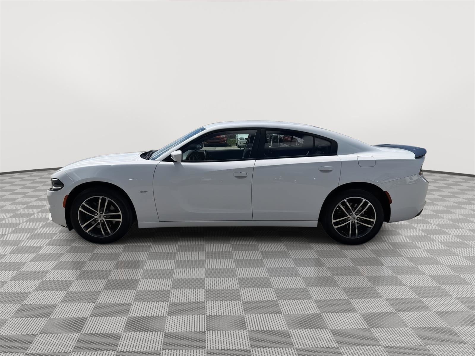 Used 2018 Dodge Charger GT AWD/4WD image 4