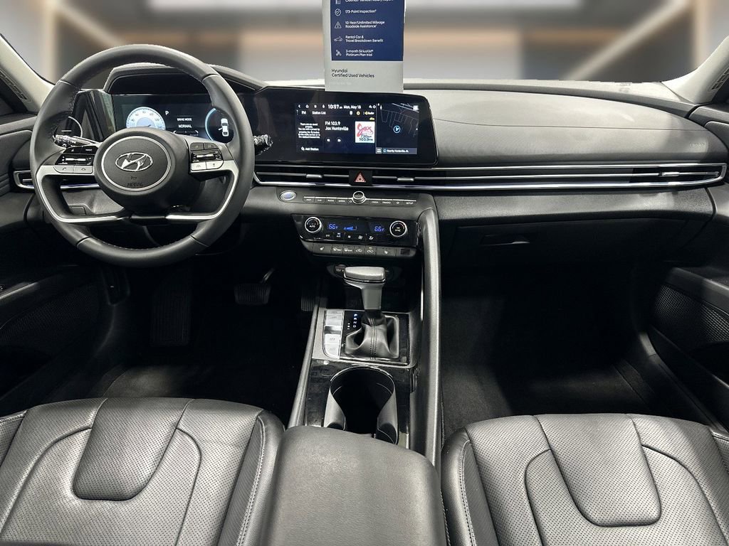 Certified 2023 Hyundai Elantra Limited FWD image 17