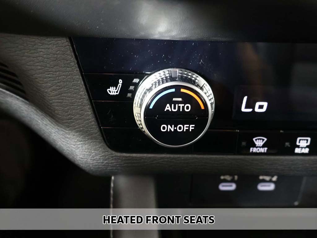 New 2025 Mitsubishi Outlander SE FWD image 9