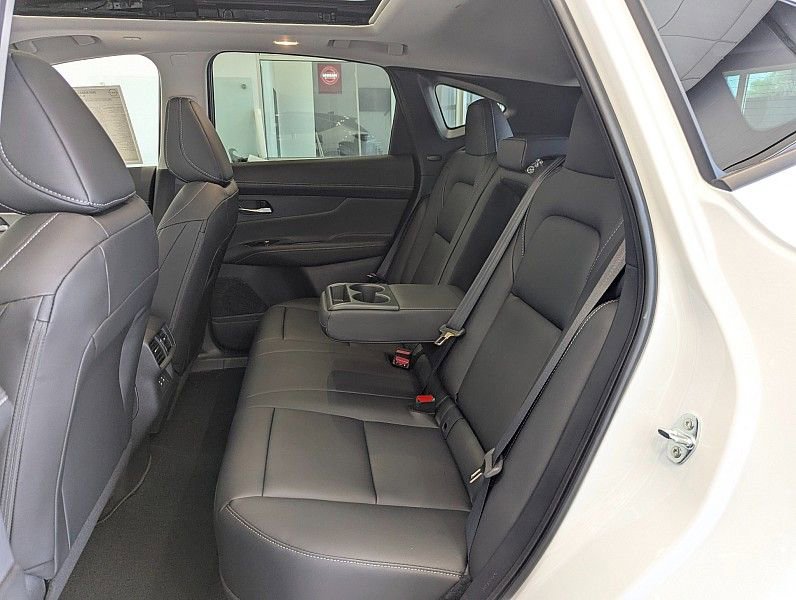 New 2025 Nissan Murano SL image 14