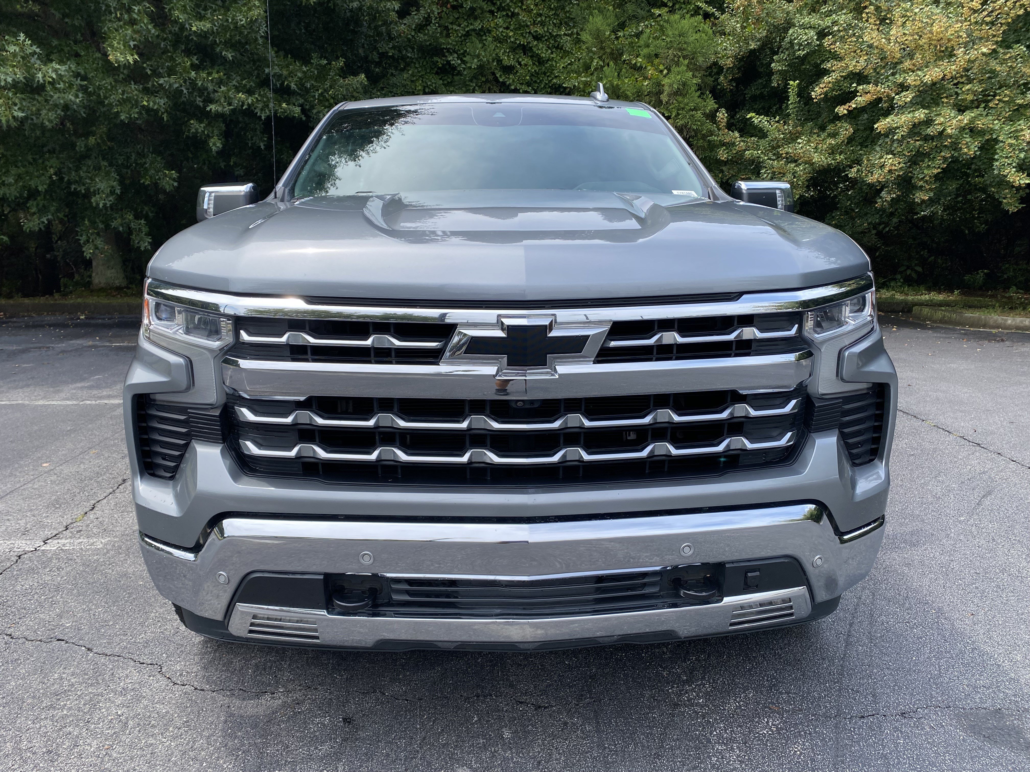 Used 2023 Chevrolet Silverado 1500 LTZ RWD image 3