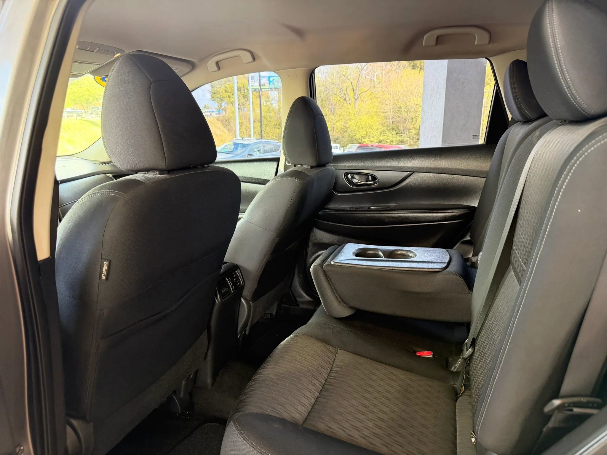 Used 2018 Nissan Rogue S AWD/4WD image 20
