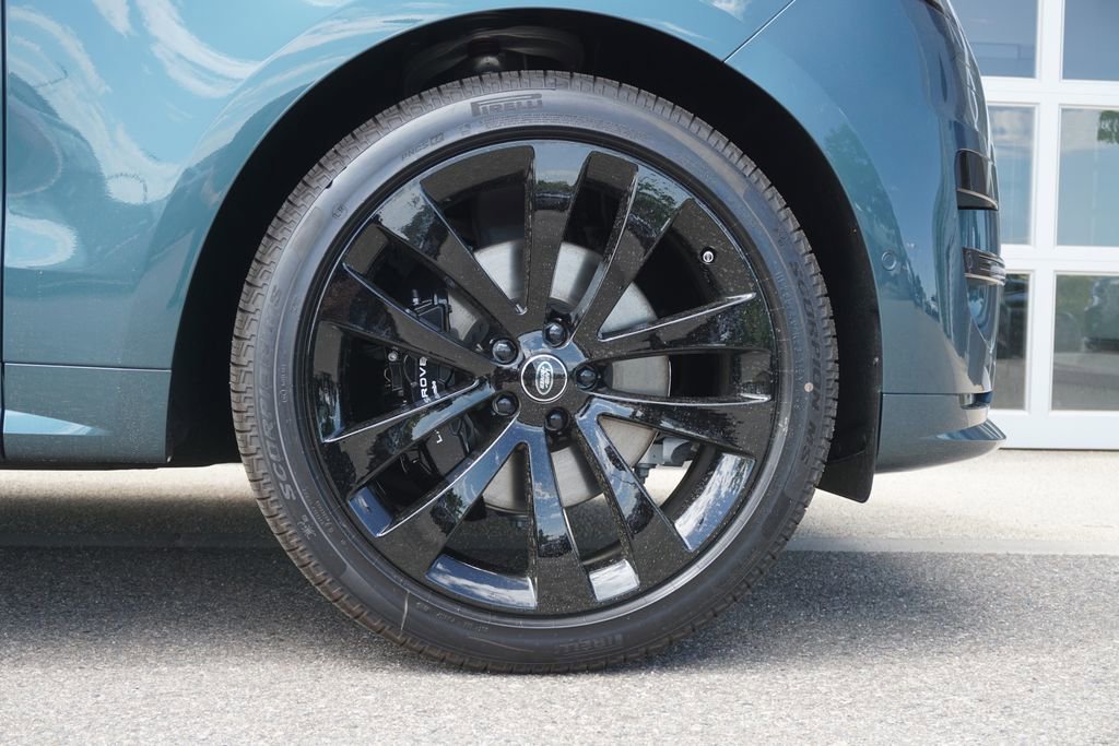 New 2025 Land Rover Range Rover Sport Dynamic SE image 33