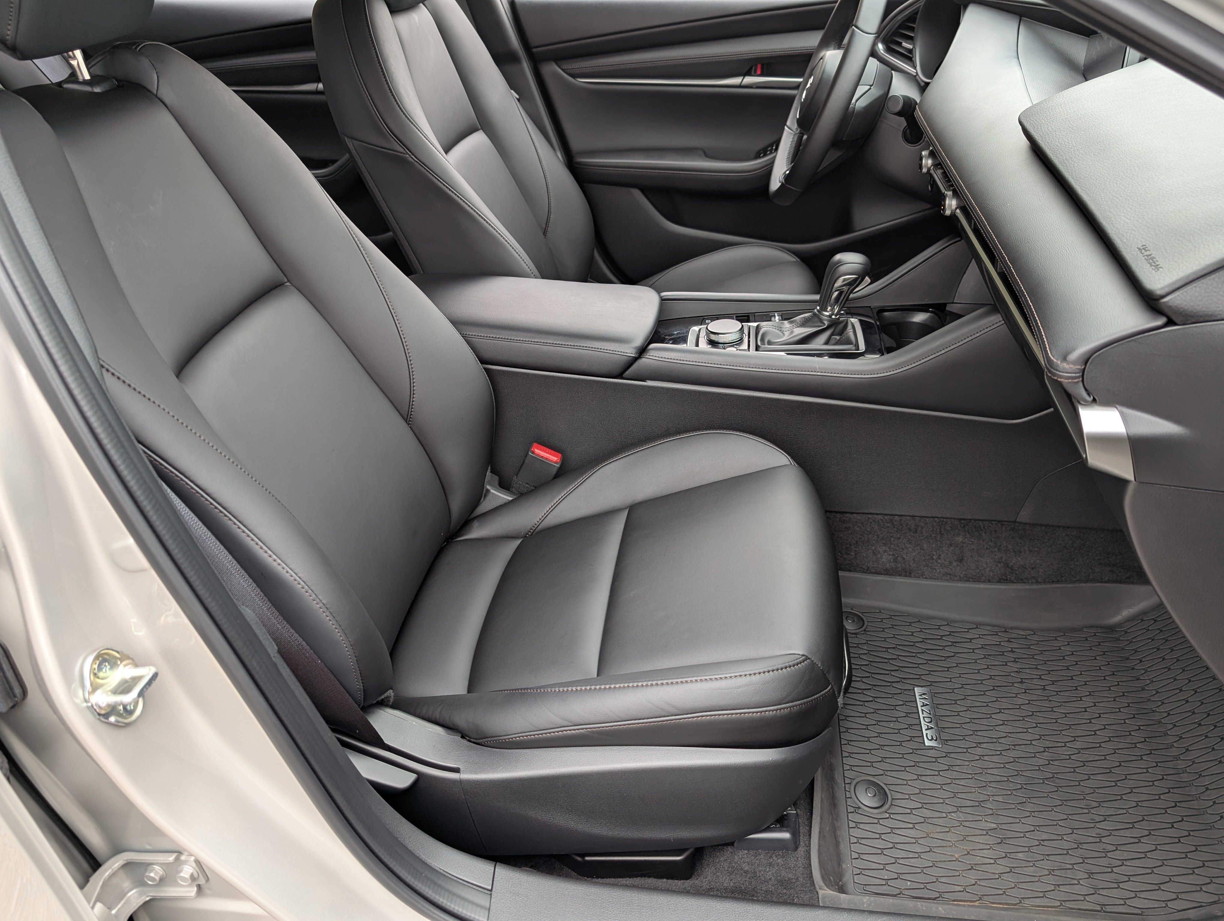 Used 2025 MAZDA MAZDA3 s image 19