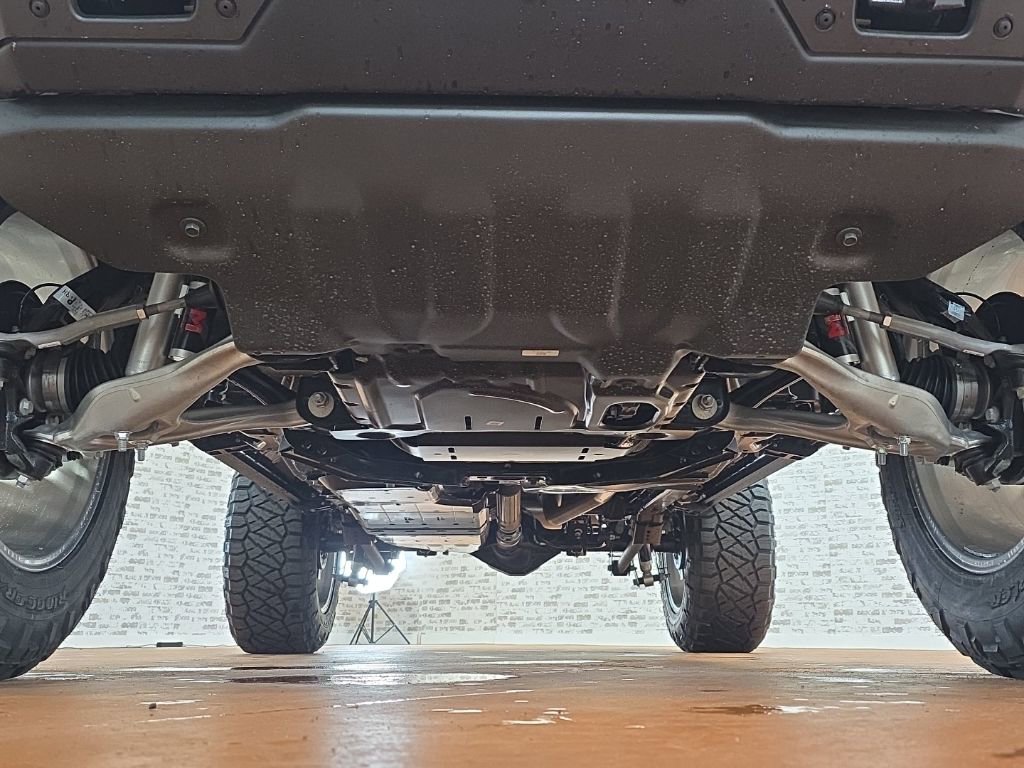 New 2025 Ford Bronco Badlands image 16