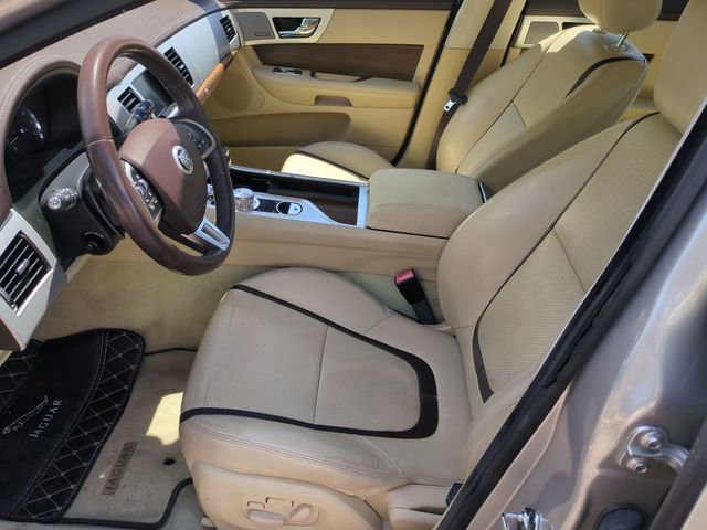 Used 2013 Jaguar XF 3.0 image 14
