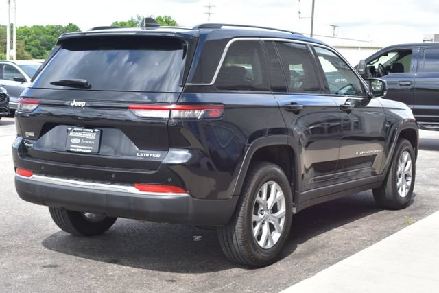 Used 2023 Jeep Grand Cherokee Limited AWD/4WD image 10
