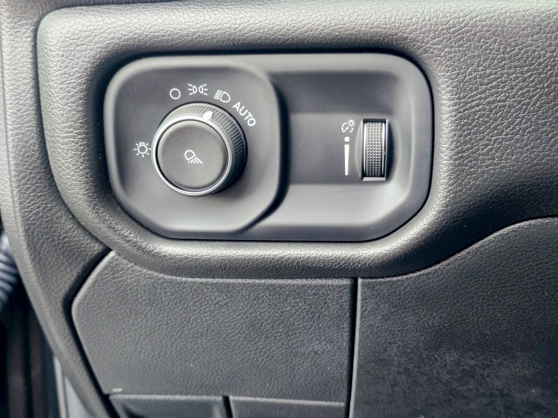 Used 2024 RAM 3500 Tradesman w/ Towing Technology Group image 16