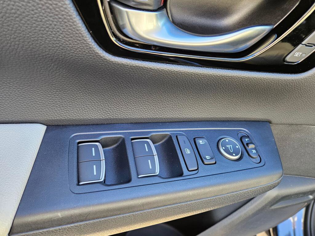 Used 2024 Honda CR-V EX-L image 21
