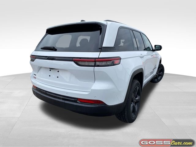 Certified 2024 Jeep Grand Cherokee Altitude image 3