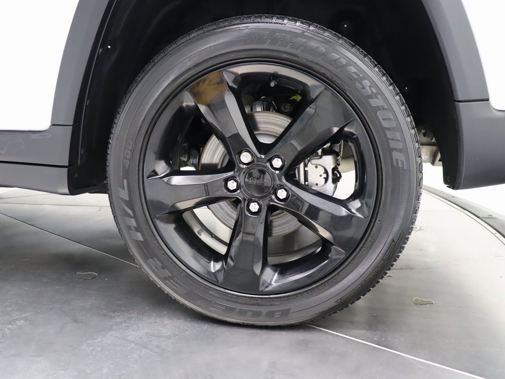 Used 2022 Jeep Grand Cherokee Altitude image 42