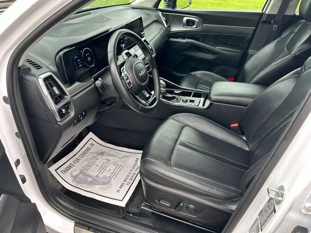 Used 2023 Kia Sorento SX AWD/4WD image 11