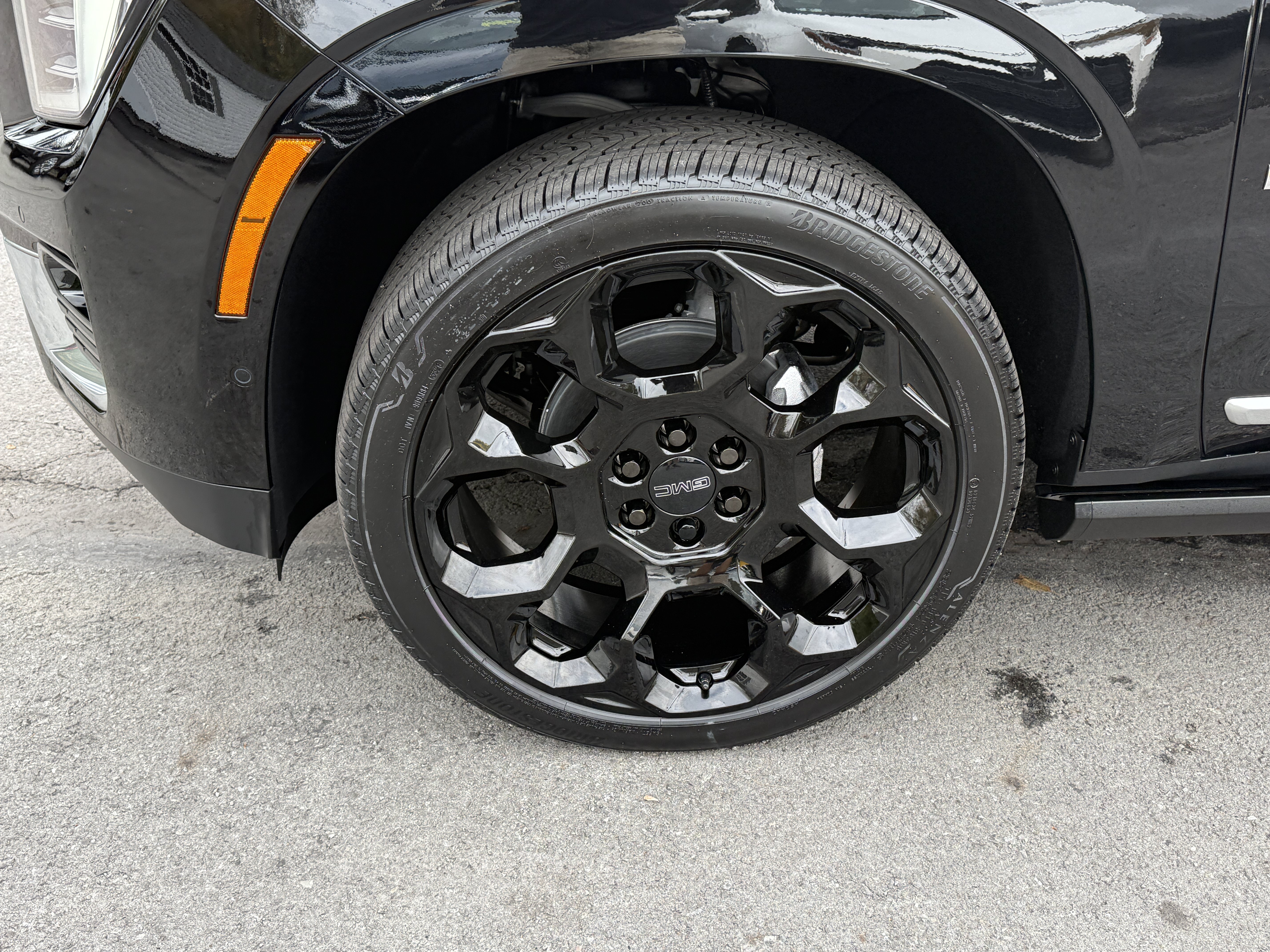 New 2027 GMC Yukon XL Denali AWD/4WD image 9