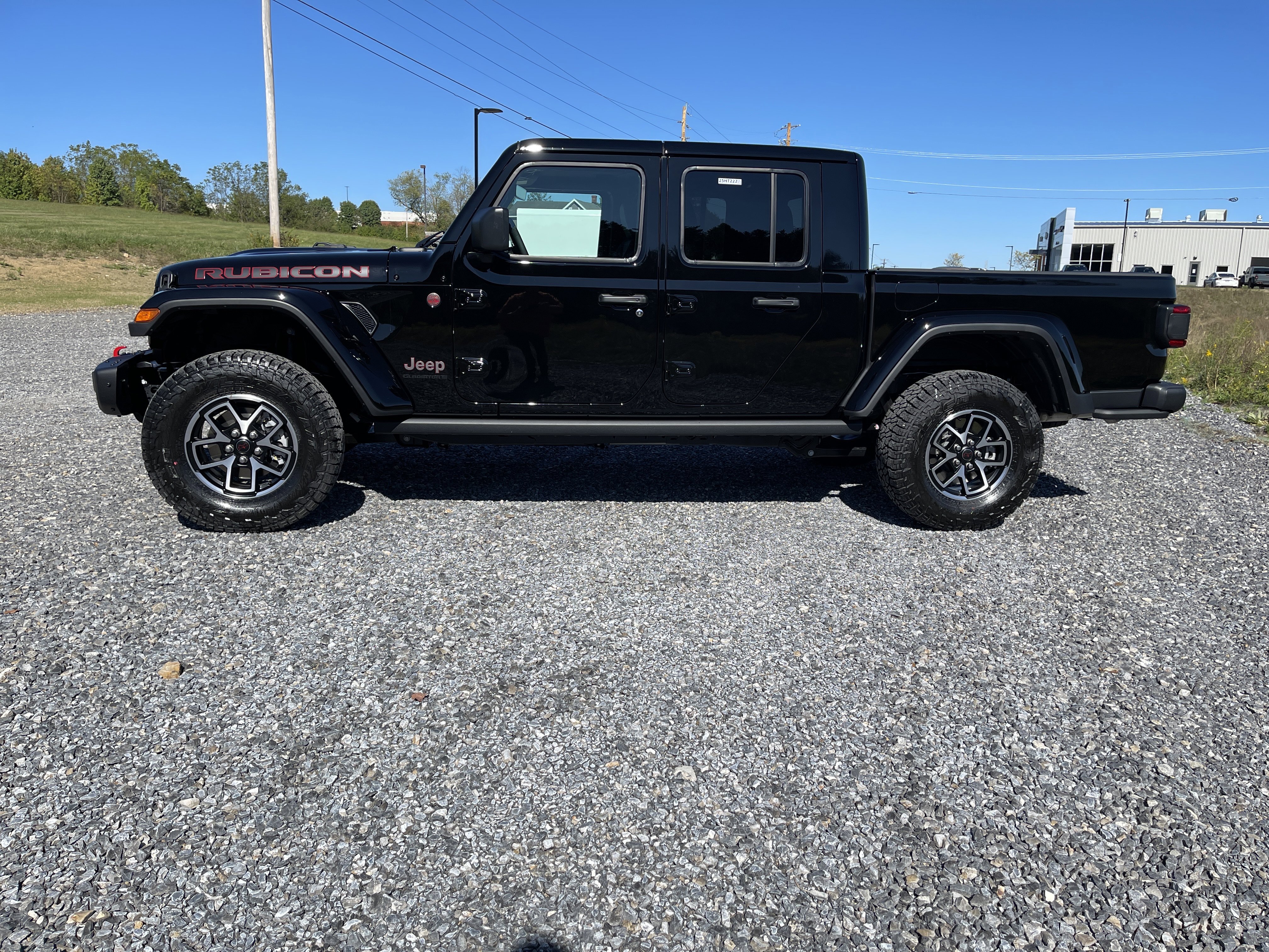 New 2025 Jeep Gladiator Rubicon image 3